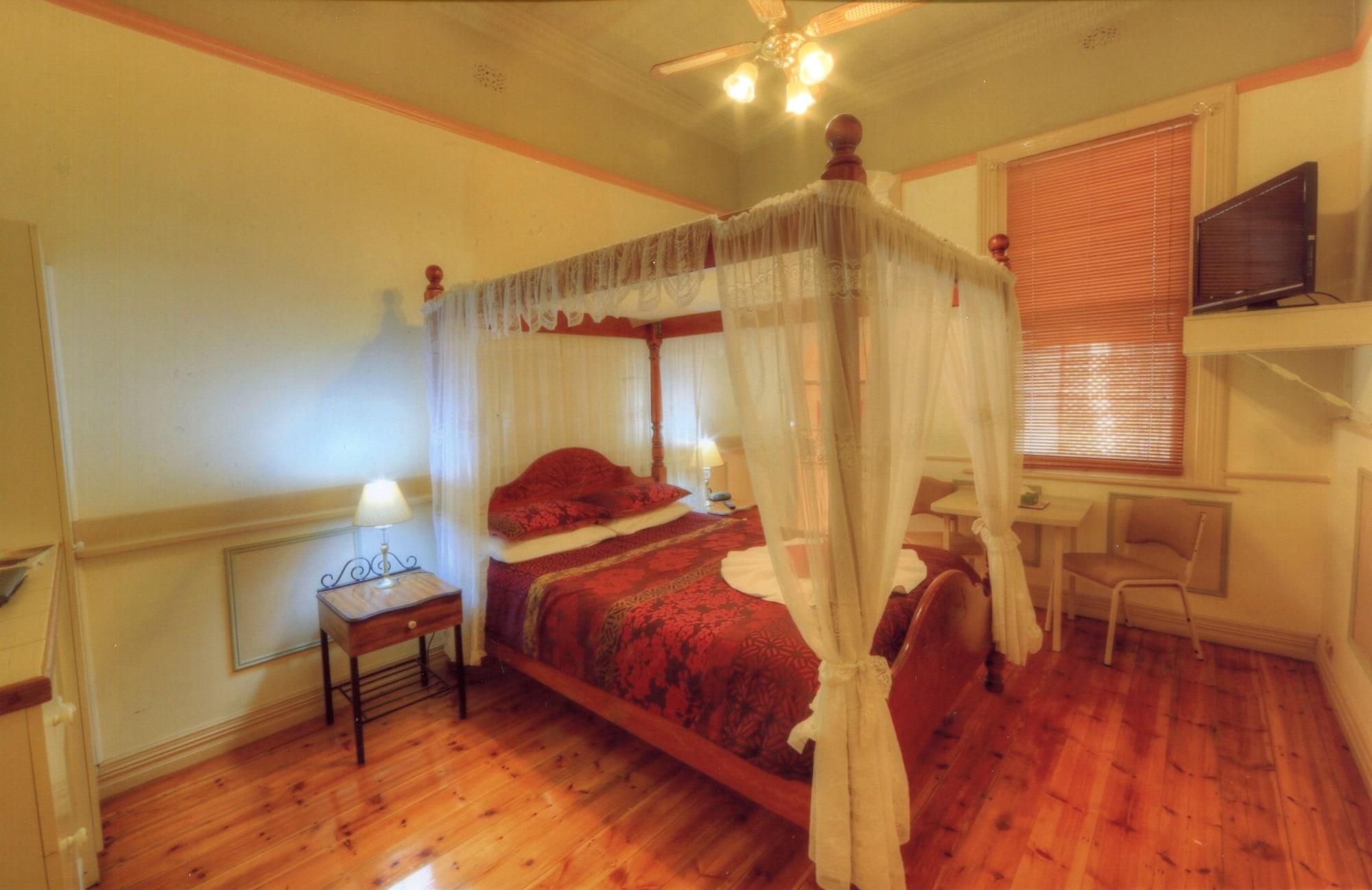 The Lodge Outback Motel Броукън Хил Екстериор снимка