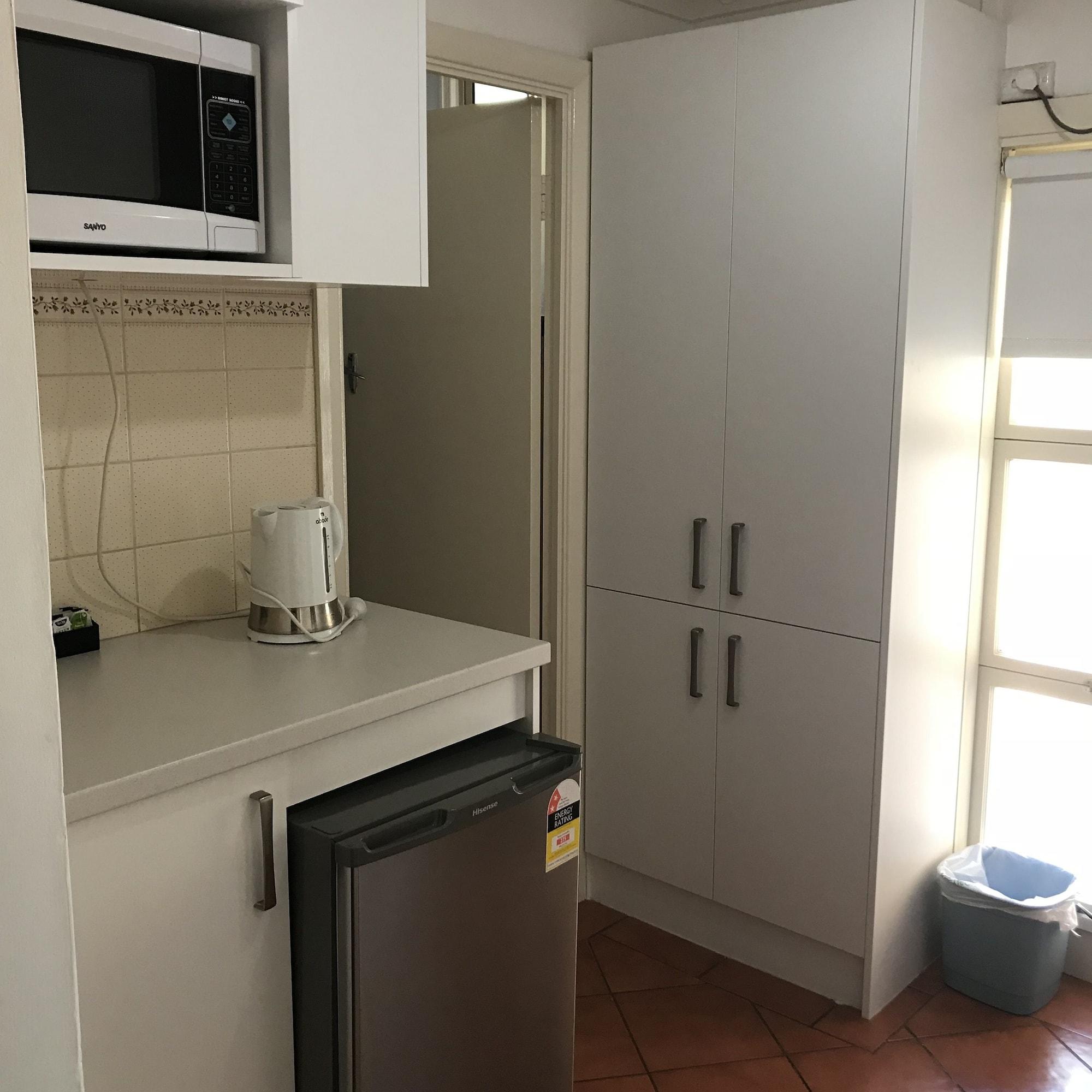 The Lodge Outback Motel Броукън Хил Екстериор снимка