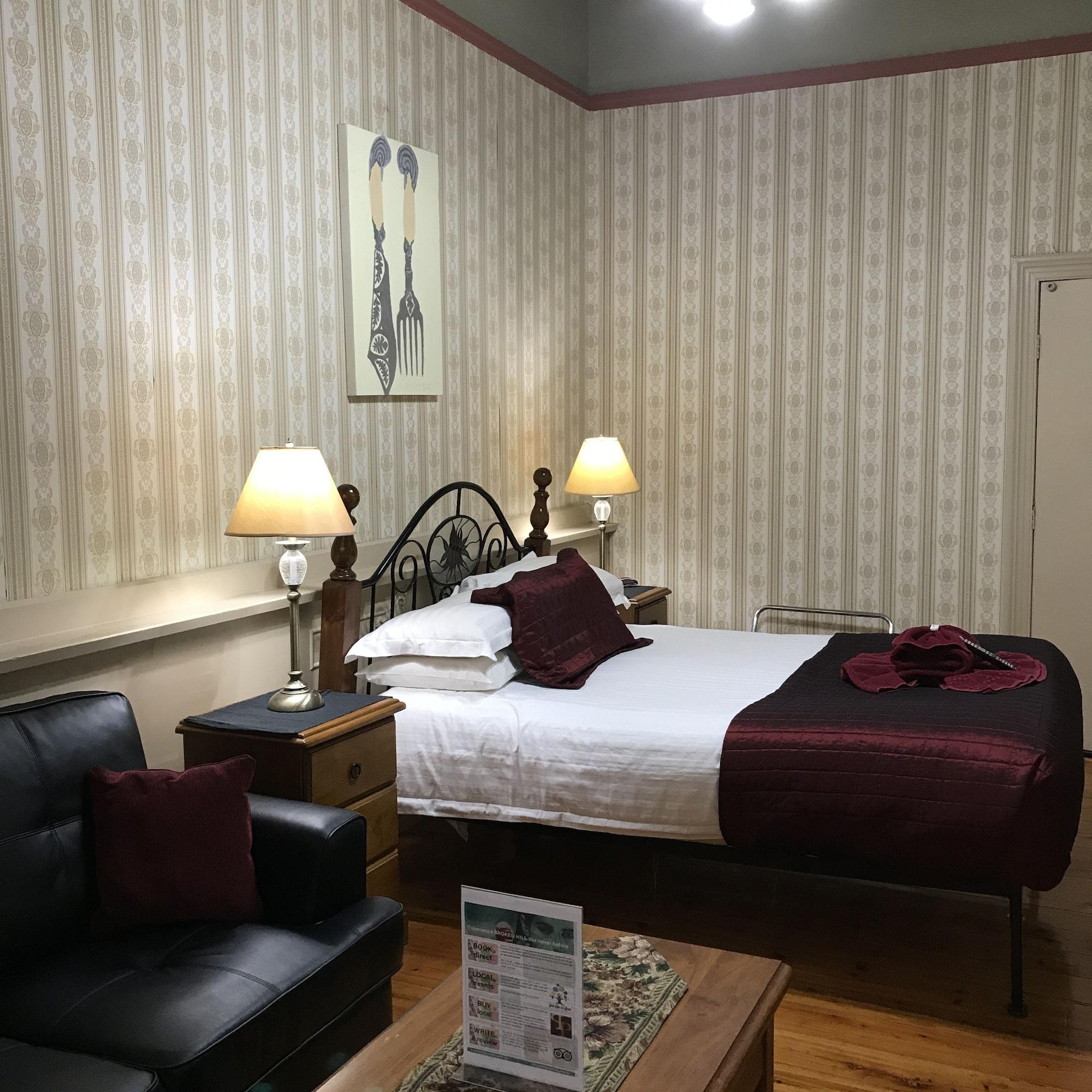 The Lodge Outback Motel Броукън Хил Екстериор снимка