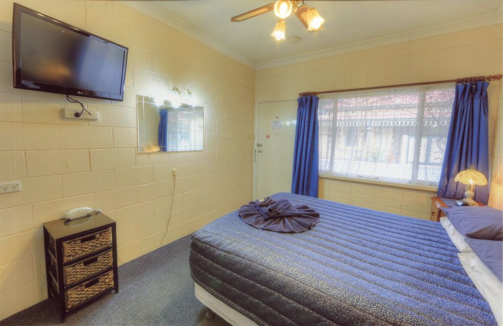 The Lodge Outback Motel Броукън Хил Екстериор снимка